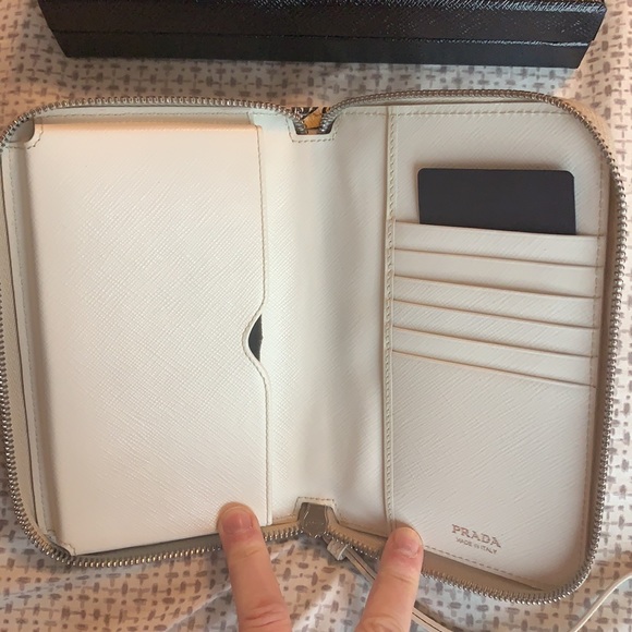 Prada robot cell wallet wristlet - Picture 2 of 5